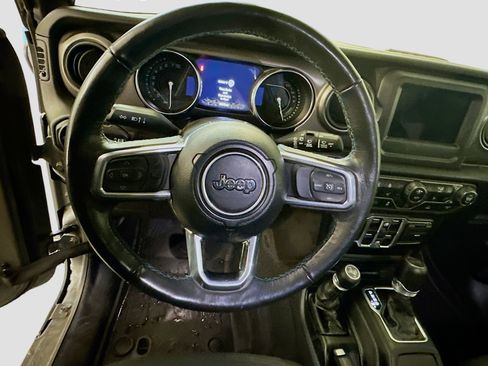Used 2023 Jeep Wrangler Unlimited w/ Cold Weather Group AWD/4WD image 18