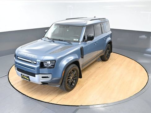 Used 2024 Land Rover Defender 110 S AWD/4WD image 5