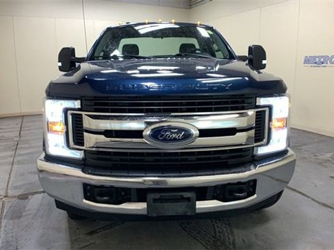 Used 2019 Ford F250 XL w/ STX Appearance Package image 34