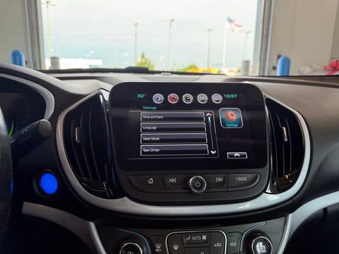 Used 2017 Chevrolet Volt LT FWD image 19