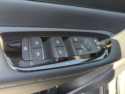 Certified 2025 Nissan Murano SV FWD image 27