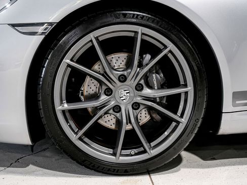 Used 2018 Porsche 911 Carrera T RWD image 46