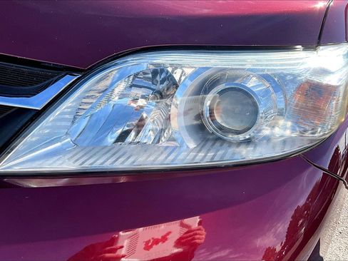 Used 2018 Toyota Sienna LE image 28