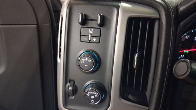 Used 2017 GMC Sierra 1500 SLE w/ SLE Value Package AWD/4WD image 31