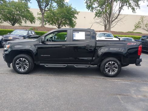 Used 2022 Chevrolet Colorado Z71 AWD/4WD image 7
