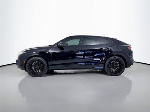 Used 2025 Lamborghini Urus SE image 4