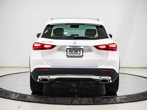 Used 2026 Mercedes-Benz GLA 250 image 3