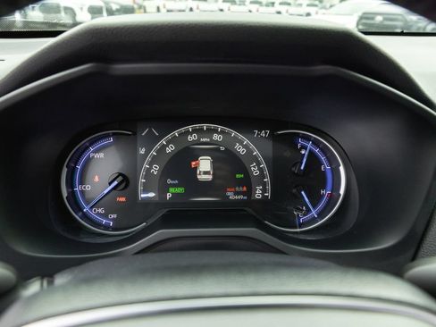 Certified 2020 Toyota RAV4 XSE w/ XSE Grade Weather Package AWD/4WD image 16