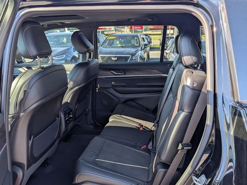 New 2026 Jeep Grand Cherokee L 4WD image 14