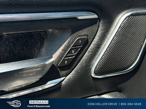 Used 2019 RAM 1500 Laramie AWD/4WD image 18