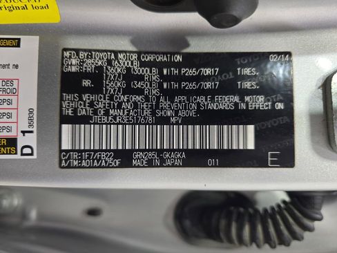 Used 2014 Toyota 4Runner SR5 AWD/4WD image 32
