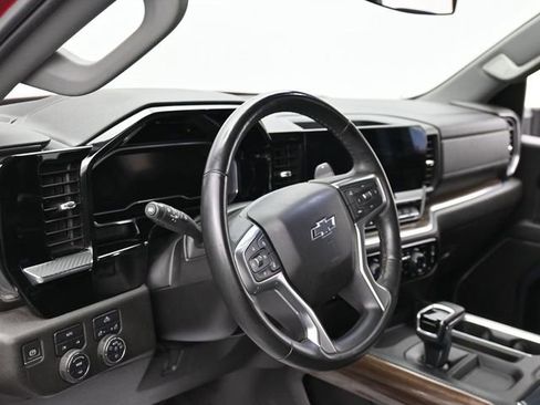 Used 2023 Chevrolet Silverado 1500 RST image 15
