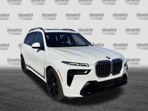 Certified 2025 BMW X7 xDrive40i w/ M Sport Package image 2
