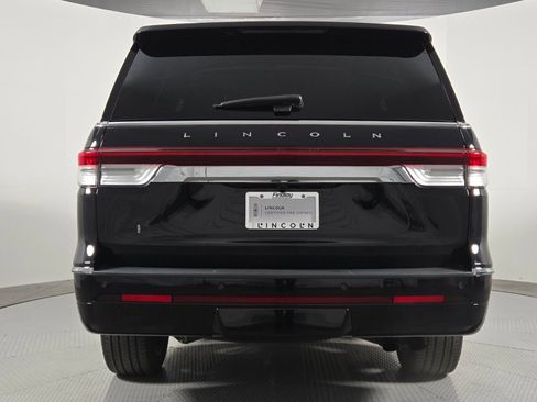 Certified 2023 Lincoln Navigator Reserve image 5