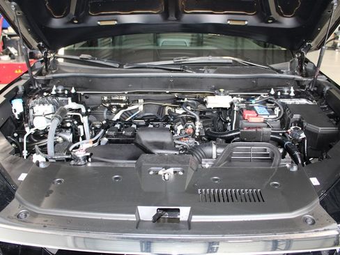 Used 2025 Honda CR-V EX image 8