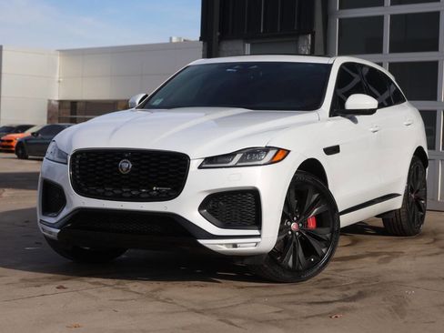 Used 2021 Jaguar F-PACE R-Dynamic S image 3