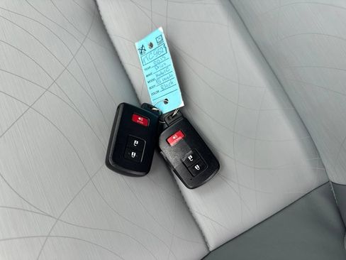 Used 2015 Toyota Prius C Four FWD image 6