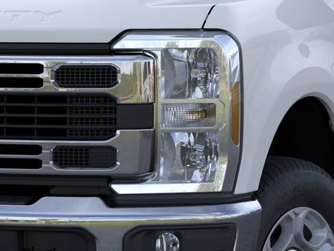 New 2026 Ford F250 XLT AWD/4WD image 18