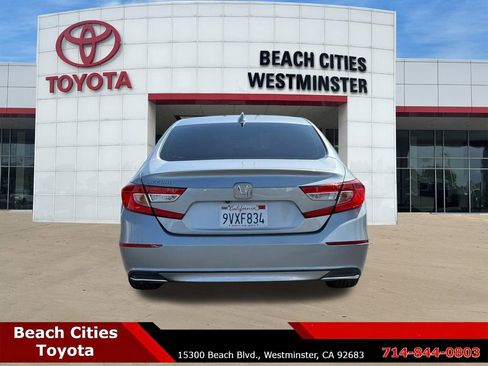 Used 2020 Honda Accord EX image 10