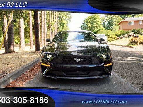 Used 2018 Ford Mustang Coupe RWD image 6