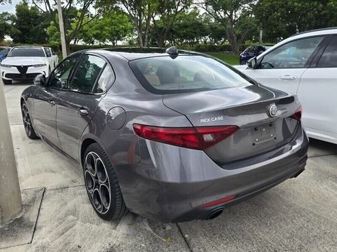 Used 2022 Alfa Romeo Giulia Ti w/ Active Assist Plus Package RWD image 8