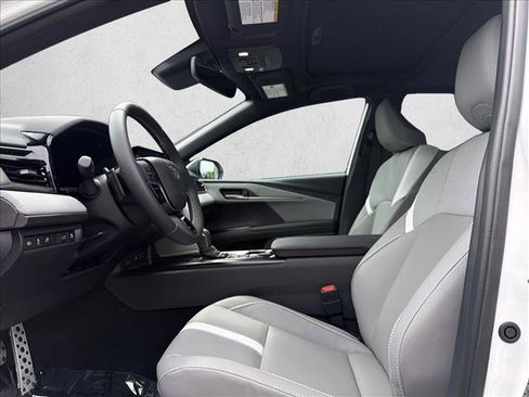 New 2026 Toyota Camry SE FWD image 11
