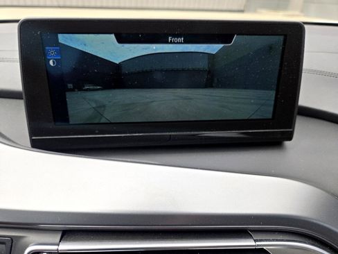 Used 2015 BMW i8 image 22