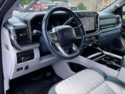 Used 2024 Ford F250 Limited AWD/4WD image 19