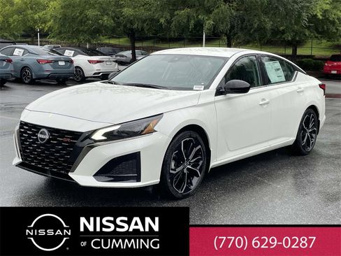 New 2025 Nissan Altima 2.5 SR image 1