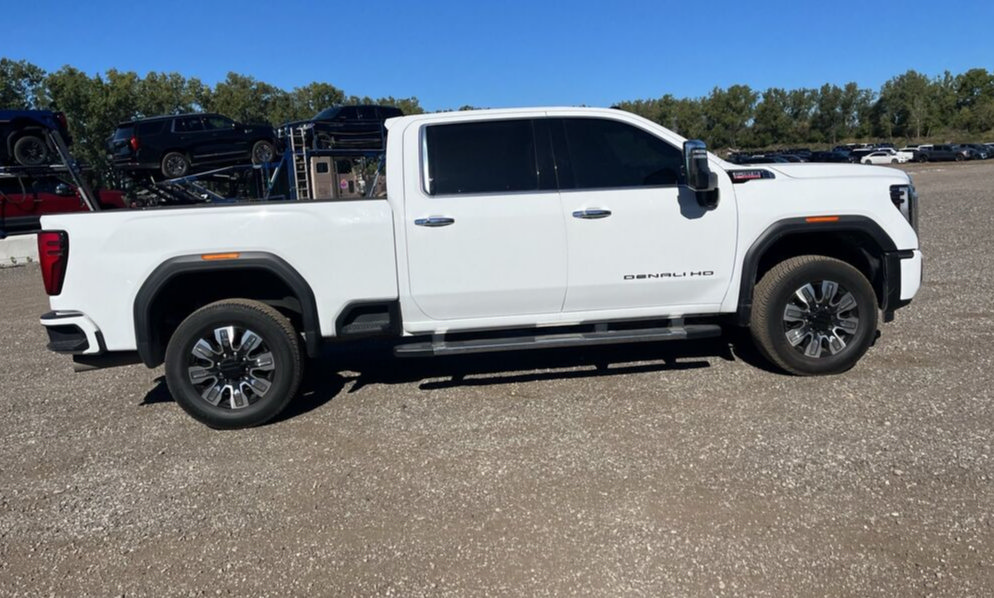 Used 2024 GMC Sierra 2500 Denali AWD/4WD image 7