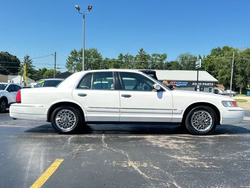 Used 2001 Mercury Grand Marquis GS RWD image 9