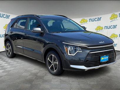 New 2025 Kia Niro EX