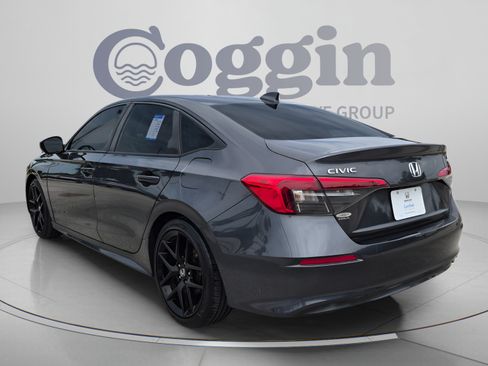Certified 2022 Honda Civic Sport image 4