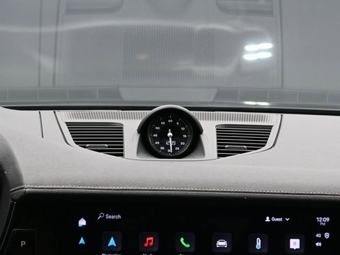 New 2025 Porsche Panamera image 23