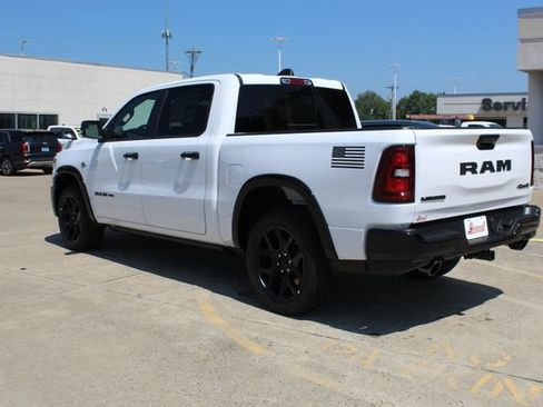 New 2026 RAM 1500 Laramie AWD/4WD image 3