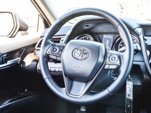 Certified 2023 Toyota Camry SE image 18