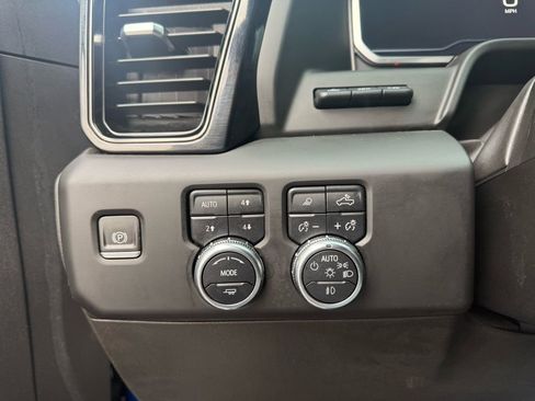 Used 2023 GMC Sierra 1500 AT4 w/ Technology Package image 26