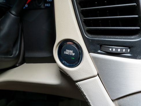 Used 2017 GMC Yukon Denali w/ Open Road Package image 25