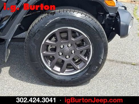 Used 2021 Jeep Gladiator Overland w/ Popular Equipment Package AWD/4WD image 8