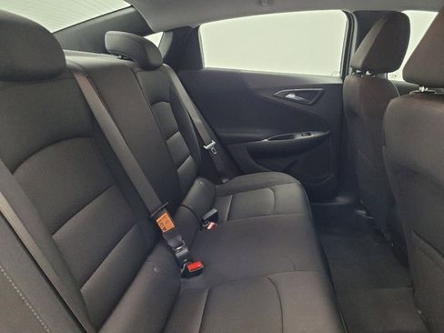 Used 2025 Chevrolet Malibu LS FWD image 19