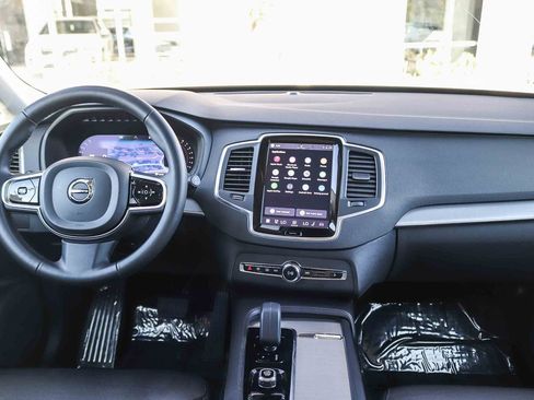 Used 2023 Volvo XC90 B5 Core w/ Climate Package AWD/4WD image 14