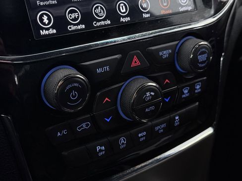 Used 2021 Jeep Grand Cherokee Laredo X image 52