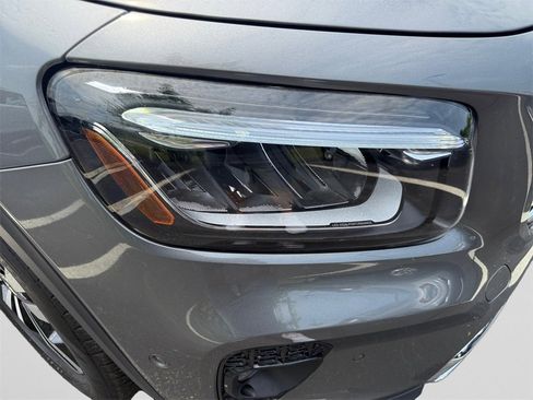 Used 2024 Mercedes-Benz GLB 250 GLB 250 image 22