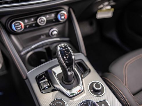 New 2025 Alfa Romeo Stelvio Sprint image 30