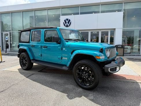 Used 2024 Jeep Wrangler Unlimited Sahara AWD/4WD image 1