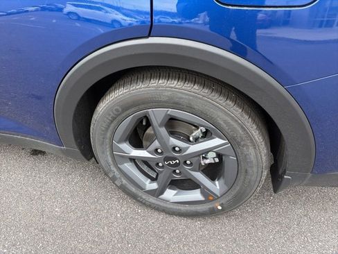 New 2025 Kia K4 LXS image 6