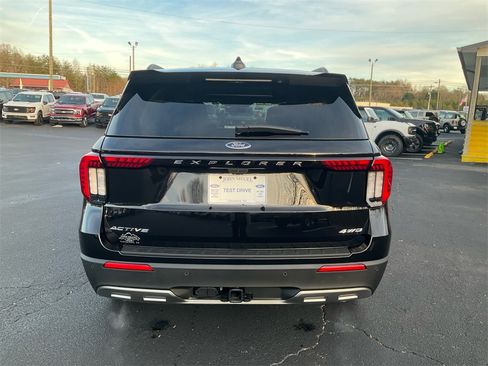 New 2026 Ford Explorer Active w/ Active Comfort Package image 6