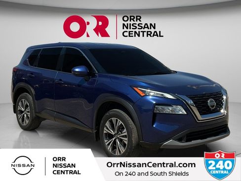 Used 2021 Nissan Rogue SV FWD image 3