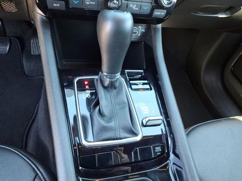 Used 2025 Jeep Compass Limited AWD/4WD image 12