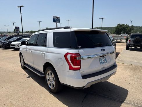 Used 2019 Ford Expedition XLT w/ Equipment Group 202A AWD/4WD image 5